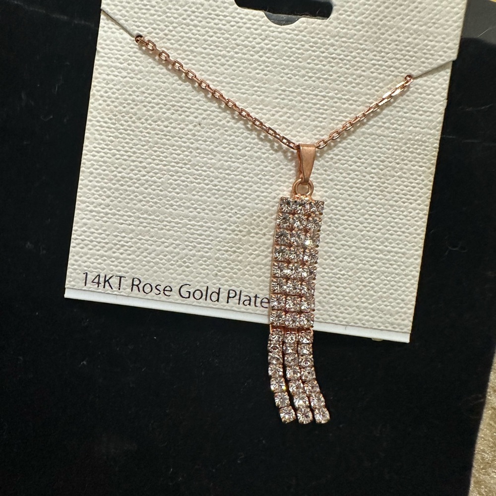 14k Rose Gold Plated Necklace - Picture 2 of 2